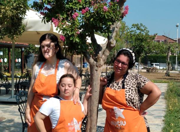 Mutlu Kafe (Özel Çocuklar İçin Sosyal Farkındalık Alanı)